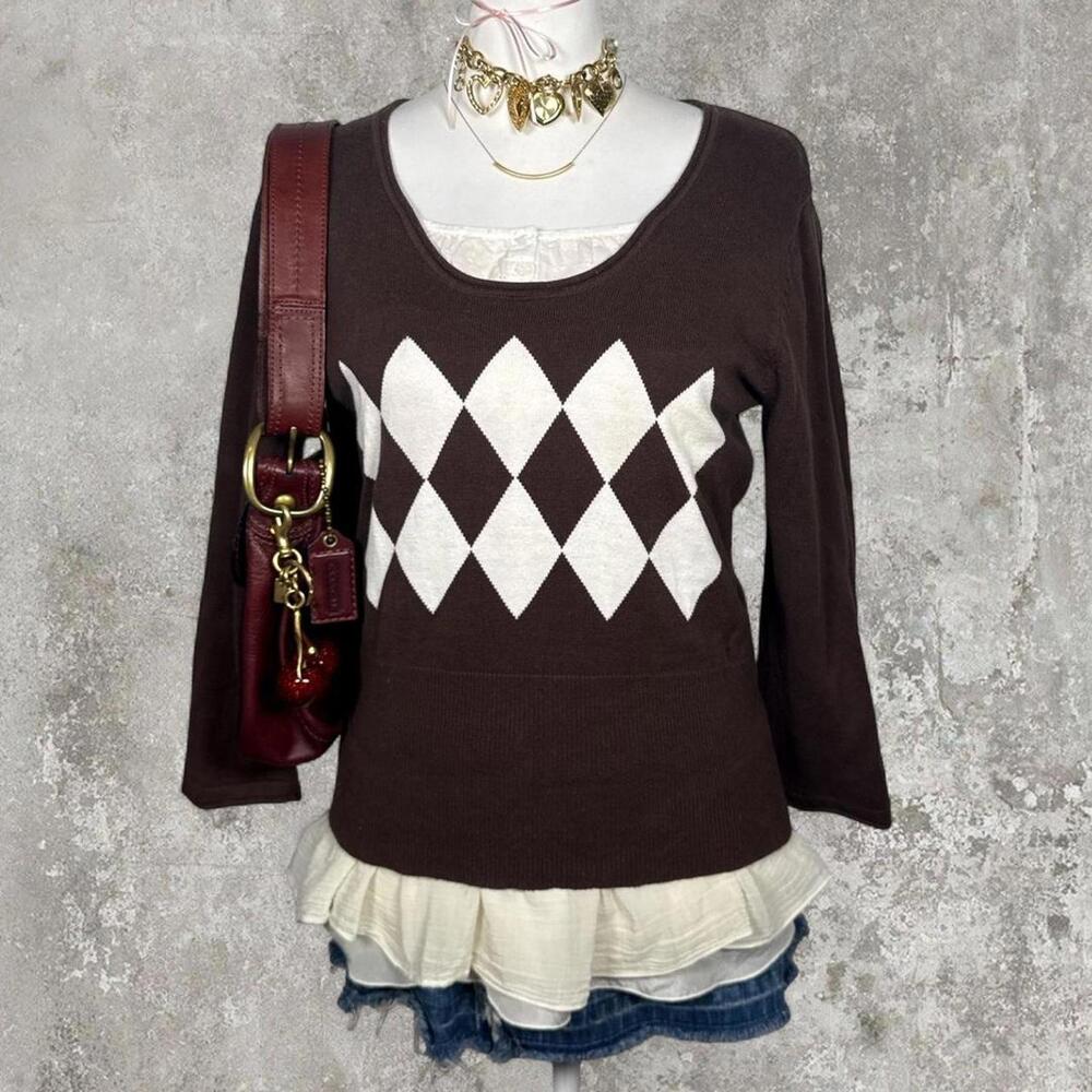 Y2K Lorelei Gilmore brown fall fitted sweater with fake cami at the top